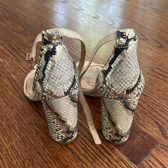 Sam Edelman Yaro Block Heel Sandal - Picture 3 of 5